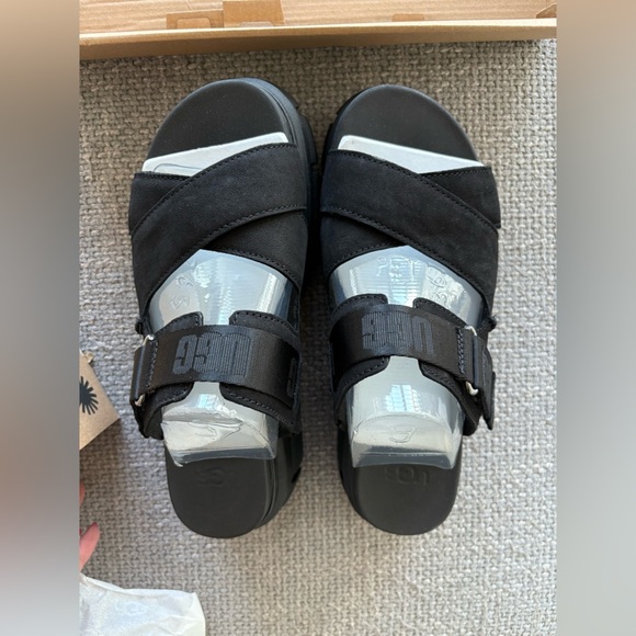 UGG Ashton Black Platform Slide Sandals Size 9 Women’s Chunky Criss Cross Strap - Picture 8 of 16